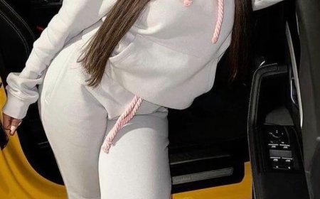 Why the Syna World Tracksuit Is Running the Streetwear Game