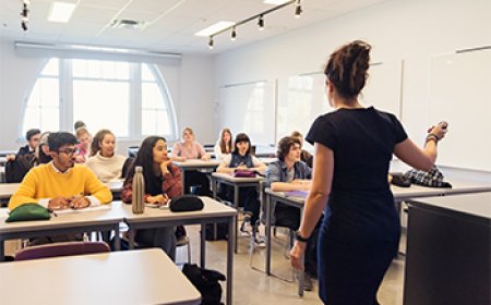 BS 4-Year English Degree Program in Lahore – Scope, Subjects, Admission & Career Guide 2025