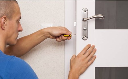 Searching Locksmith Near Me in Dubai: What Works and What Wastes Time